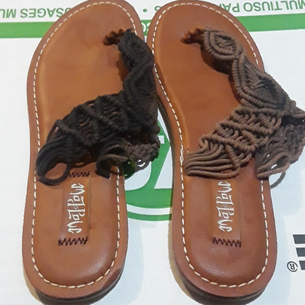Sandles - Picture 3 of 3